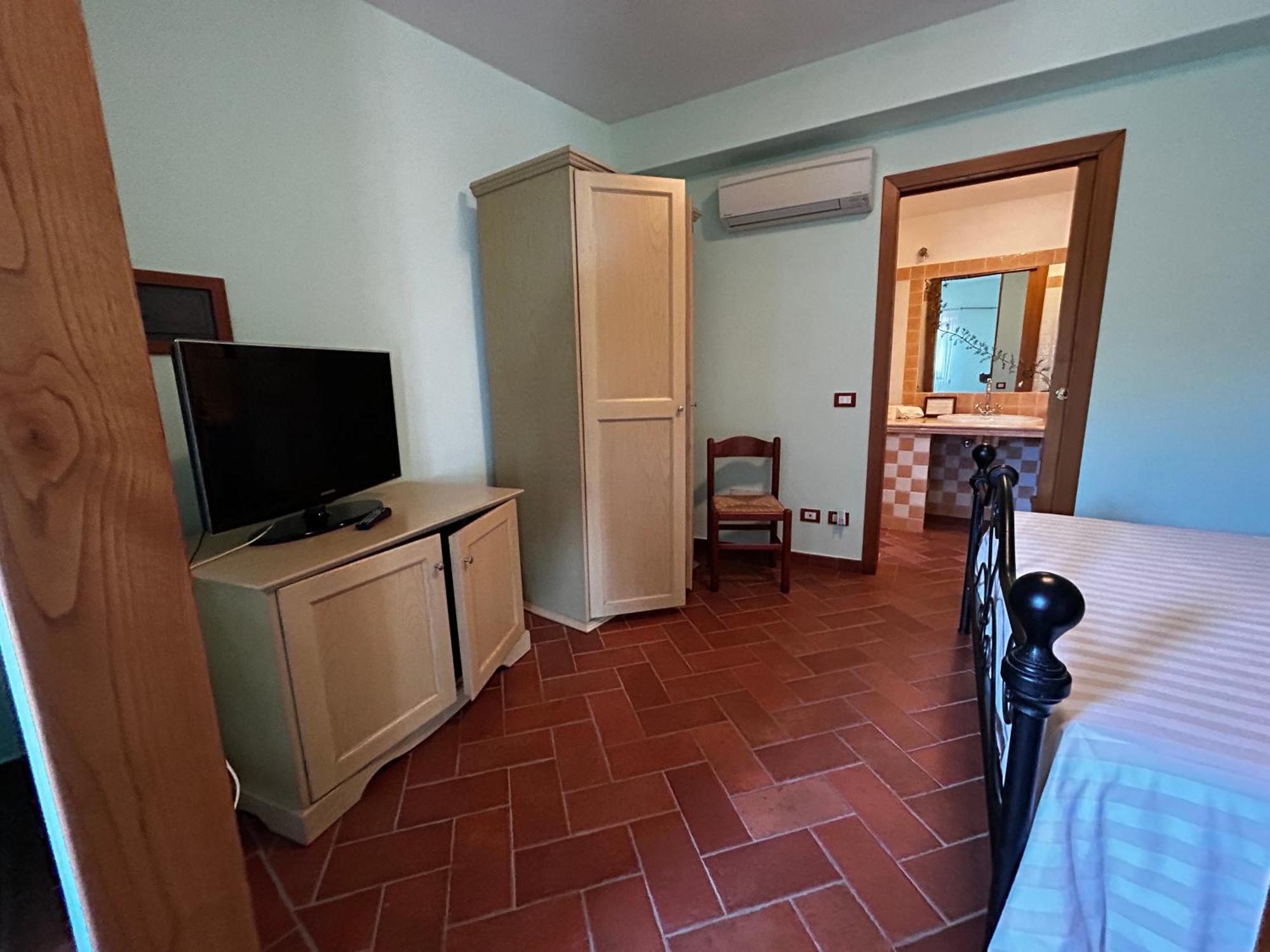 Hotel Oasi Del Monte Monte Argentario Exterior foto